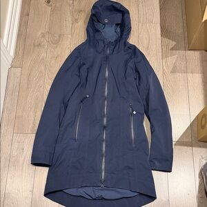 Lululemon Right As Rain Jacket Navy - size 2
